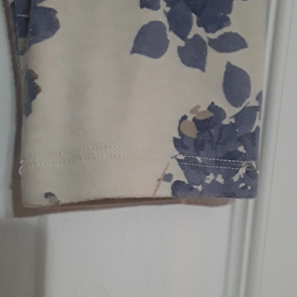 CROFTS & BARROW TOP - Picture 4 of 5